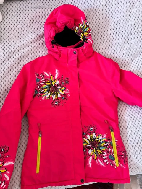 Продам горнолыжную куртку женскую 40-42 размер - Одежда в Томск