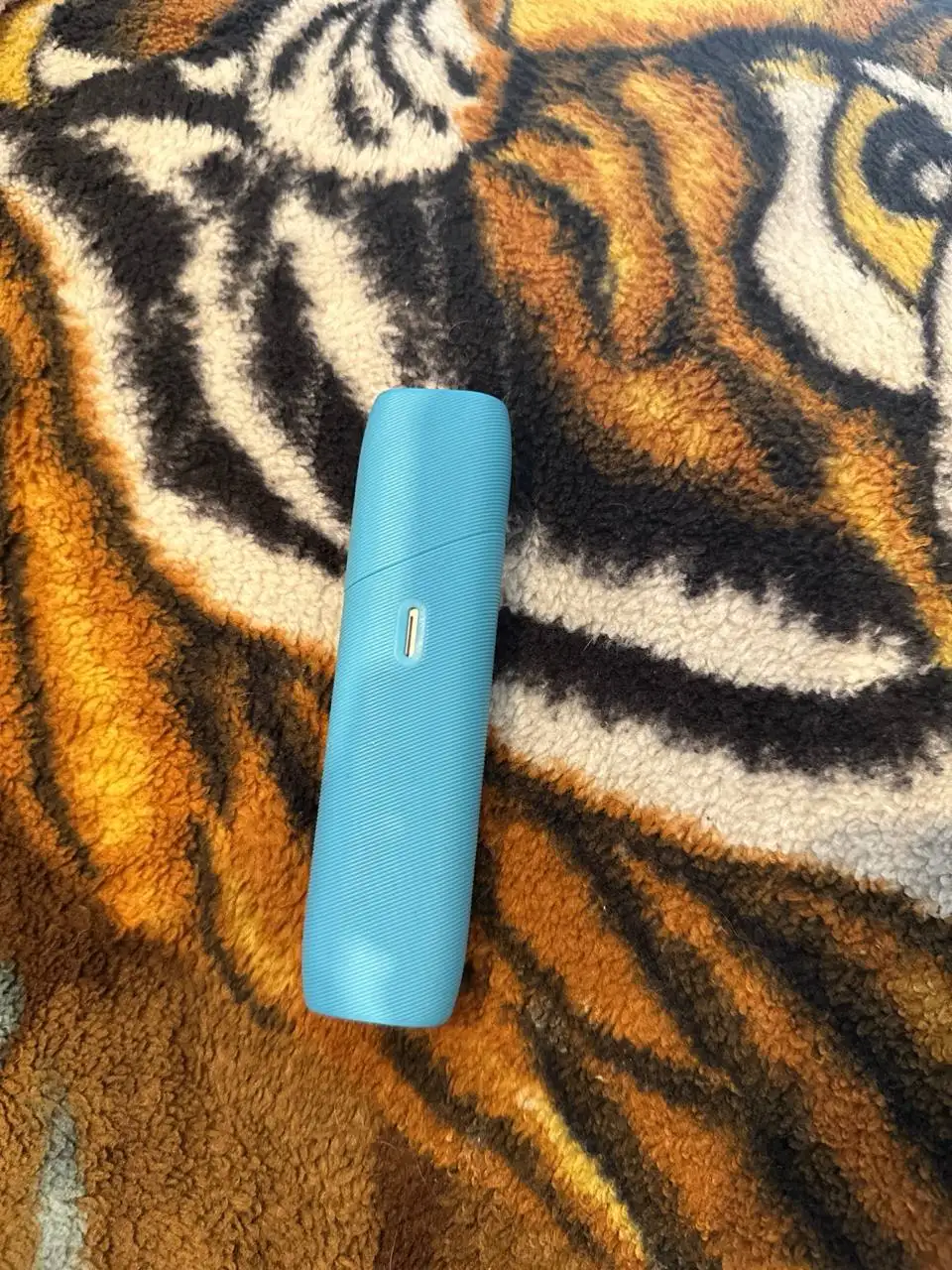 Оперативная память и зарядное устройство - Компьютерные комплектующие (Электроника) в Томск