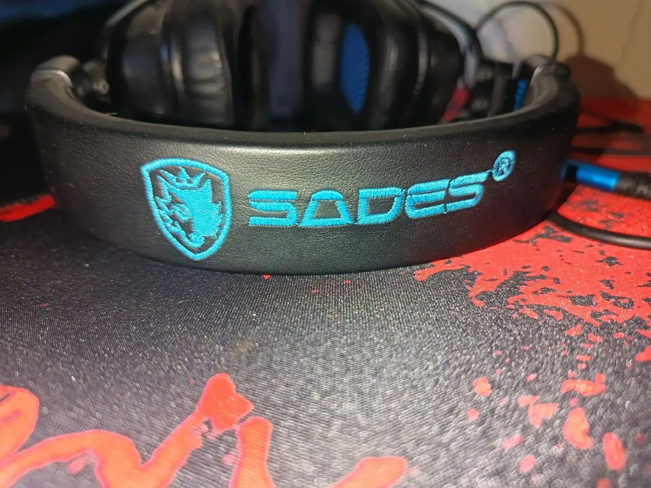 Продажа игровой клавиатуры с наушниками - Игровые аксессуары (Электроника) в Томск