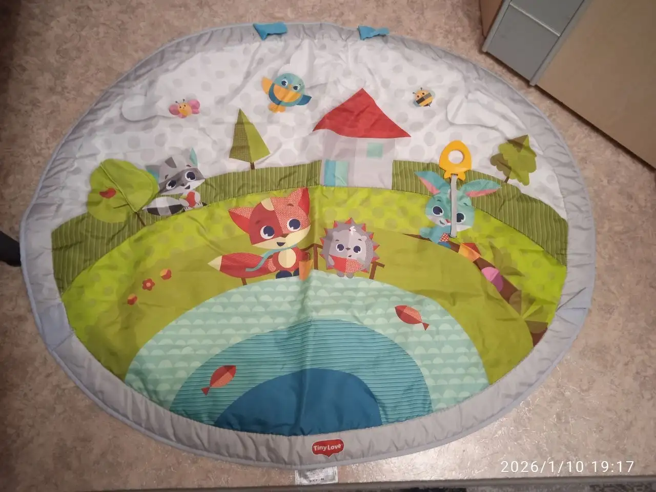 Продам коврик с дугами Tiny Love с игрушками и колечками - Развивающие коврики (Товары для детей) в Солнечный