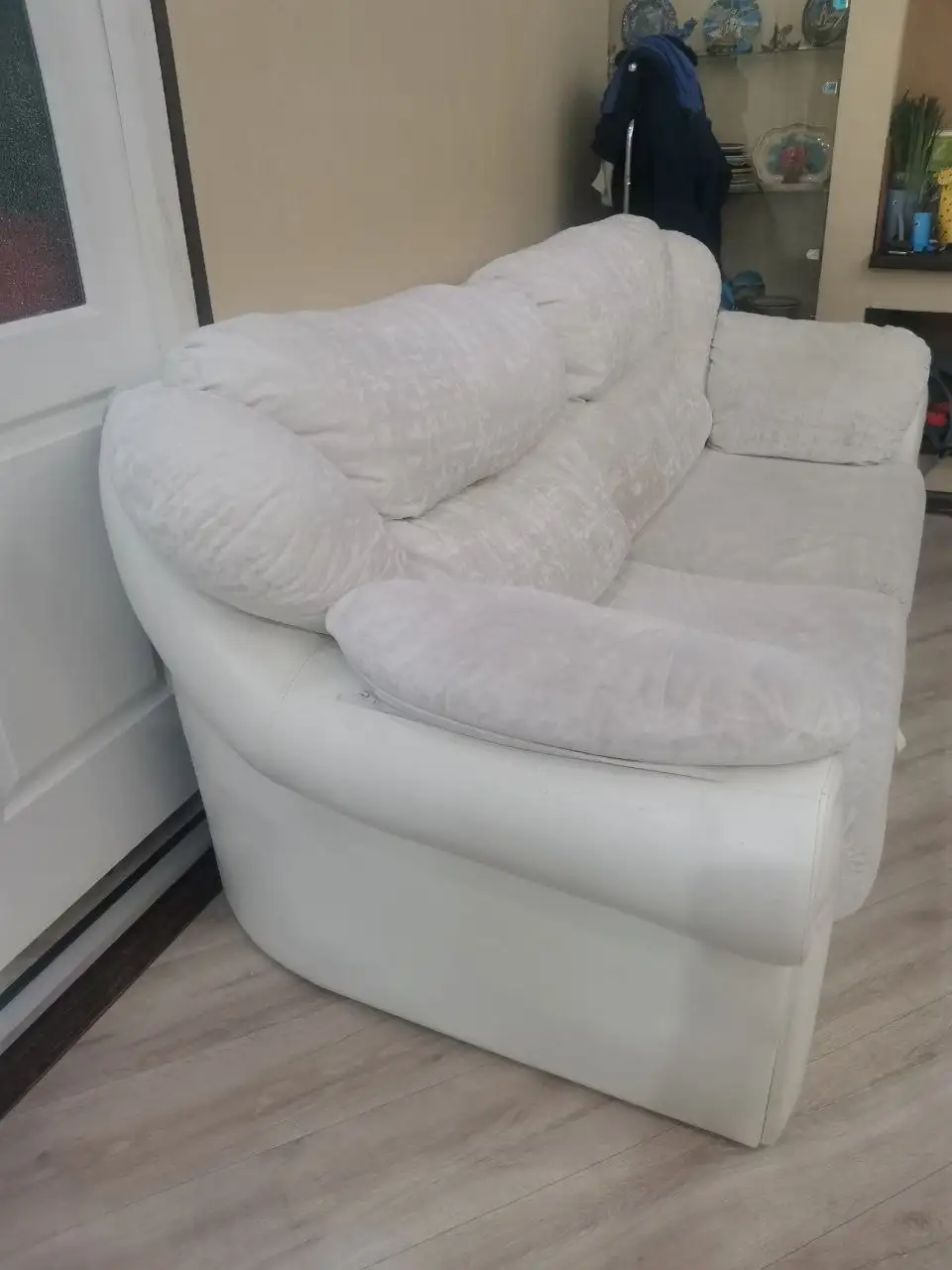 Диван с кожаными боковинами и съемными чехлами - Барахолка в Томск