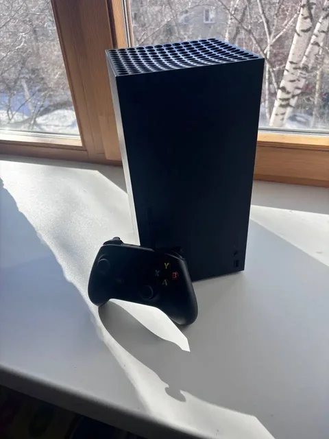 Продажа или обмен Xbox Series X черного цвета - частное объявление в Томск