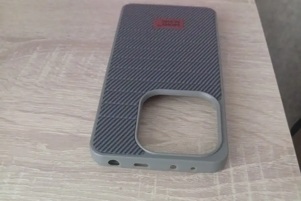 Продажа чехла для телефона - Барахолка в Томск