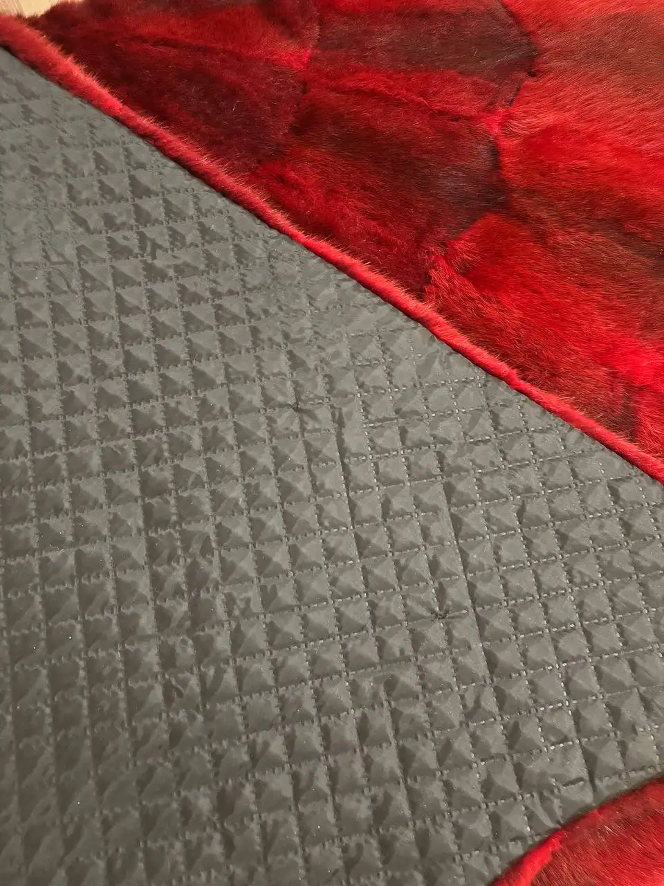 Ковер из шкурок ондатры - Барахолка в Томск