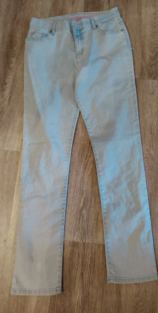 Продам джинсы размер 16 на рост 158 см - Джинсы (Одежда) в Томск