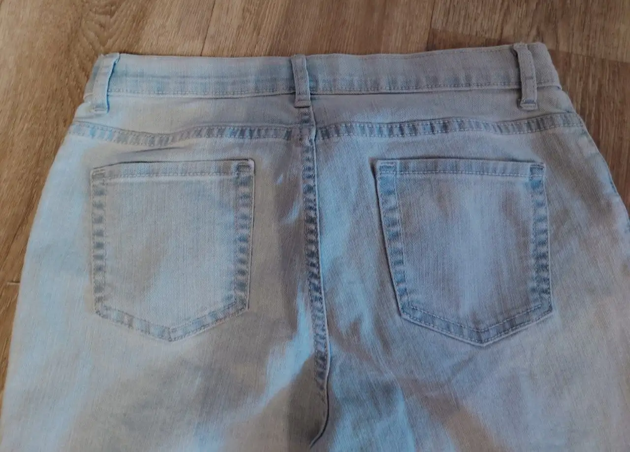 Продам джинсы размер 16 на рост 158 см - Джинсы (Одежда) в Томск