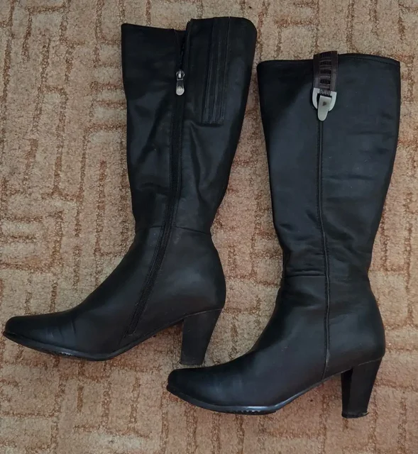 Демисезонные сапоги Westfalika размер 39.5-40 - Блузки в Томск