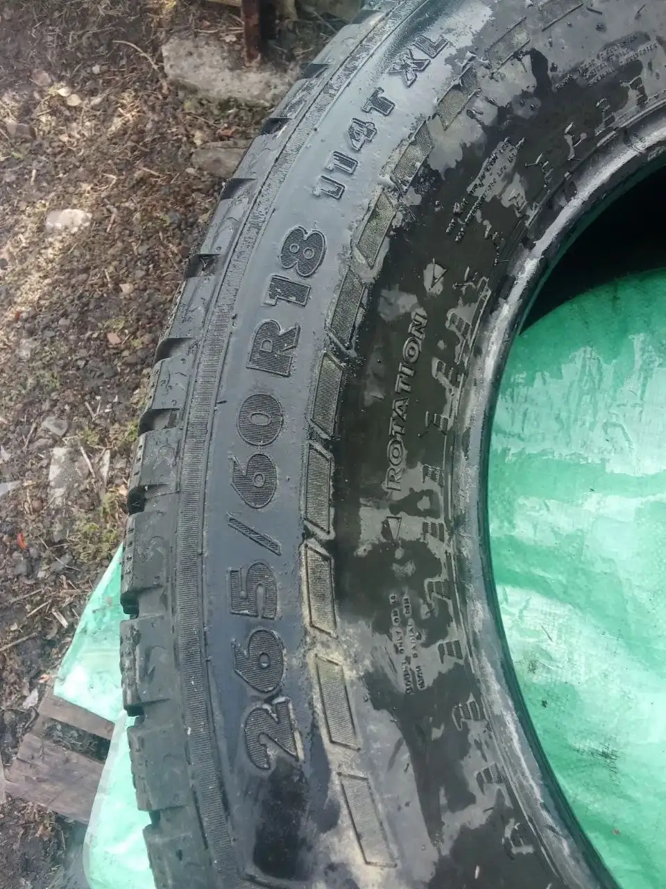 Продам зимнюю резину Nokian 265/60 R18 - Шины и диски (Барахолка) в Томск
