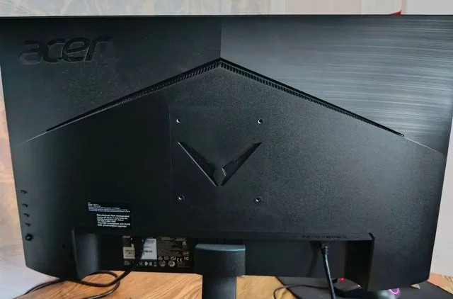 Продам монитор 27 дюймов 180Гц IPS - Телефоны в Томск