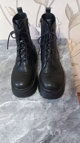 Продам новые демисезонные ботинки 40 размера - Блузки в Томск