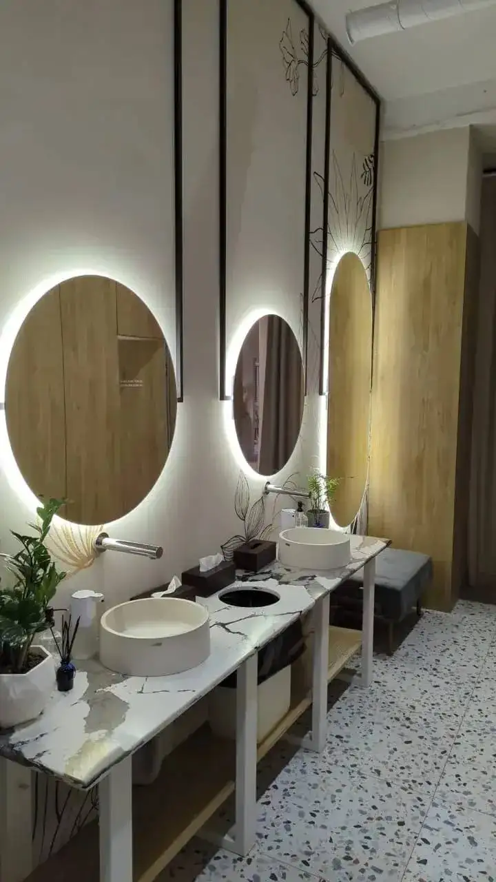 Изготовление зеркал на заказ в Томске - Изготовление зеркал (Услуги) в Томск