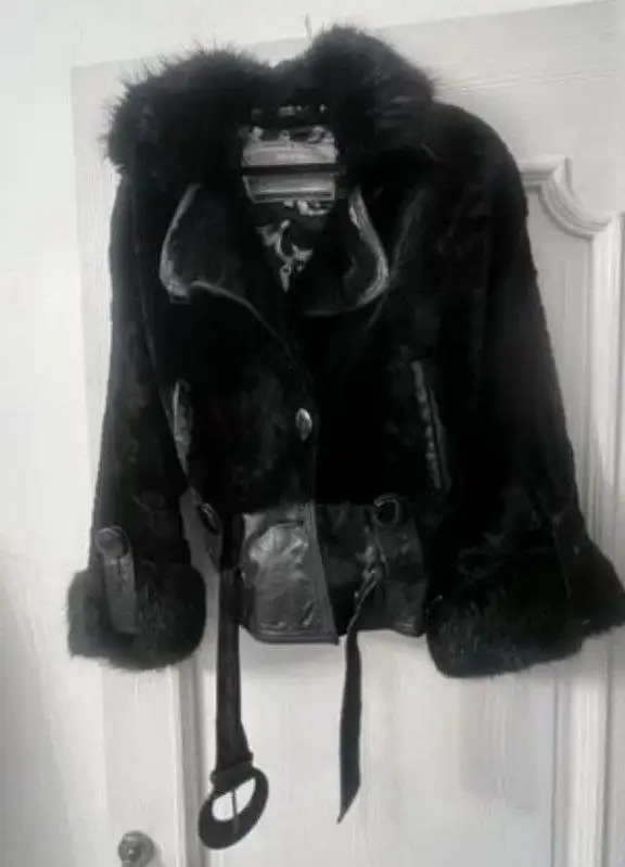 Натуральная шуба мутон - Верхняя одежда (Одежда) в Томск