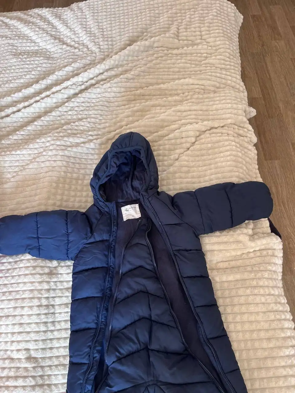 Продам комбинезоны на мальчика осенне-весенние - Одежда для детей (Товары для детей) в Томск