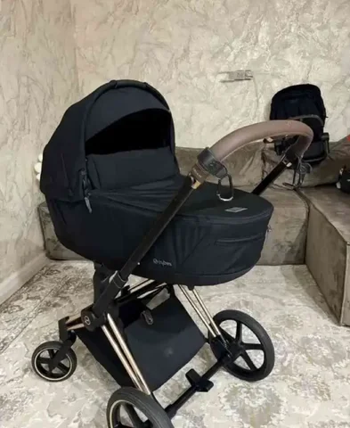 Продам детскую коляску Cybex 3 в 1 оригинал - Развивающие коврики в Томск