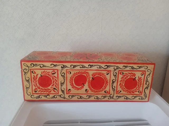 Б/у шкатулка-сундучок ручной работы - Массажное оборудование в Томск