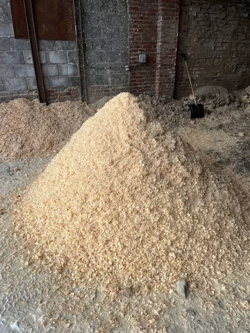 Опилки бесплатно в Томске - Свечи в Томск