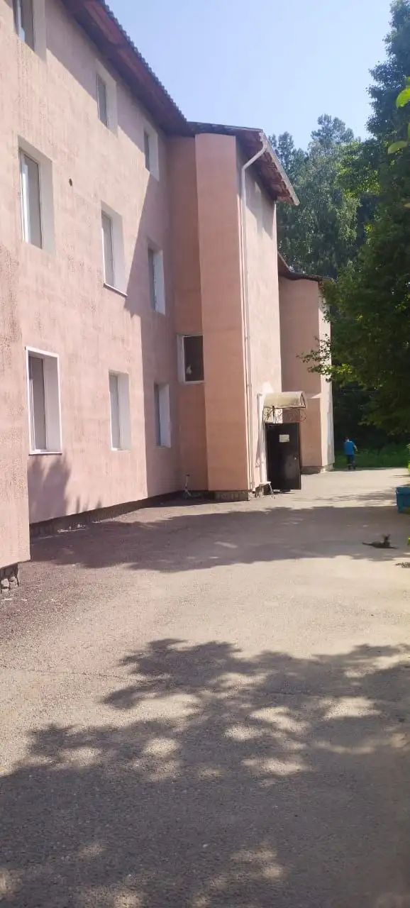 Сдам гостинку 15 кв.м. на длительный срок - Аренда (Недвижимость) в Томск