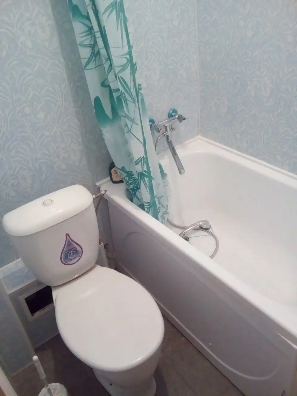 Сдам гостинку 15 кв.м. на длительный срок - Аренда (Недвижимость) в Томск