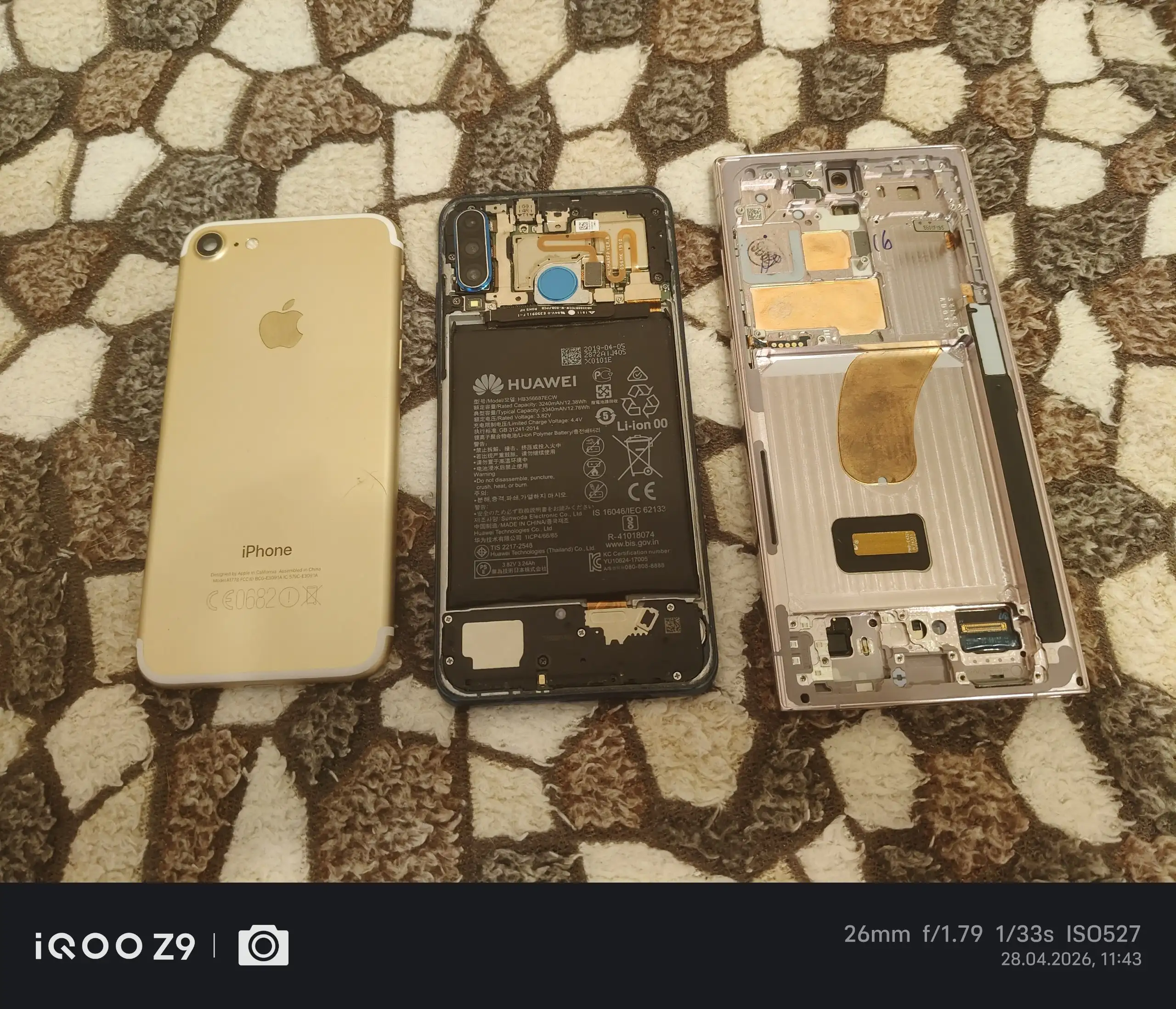 Продажа б/у телефонов: iPhone, Huawei, Samsung - Телефоны и аксессуары (Электроника) в Томск