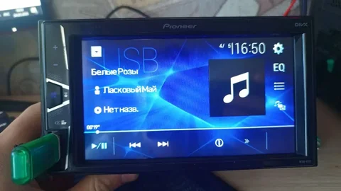 Продам магнитолу Pioneer 2 din - Фары в Томск