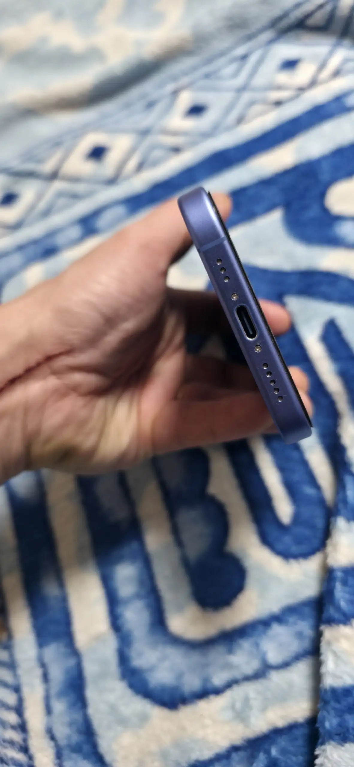 iPhone 16 256GB Ультрамарин - Мобильные телефоны (Электроника) в Томск
