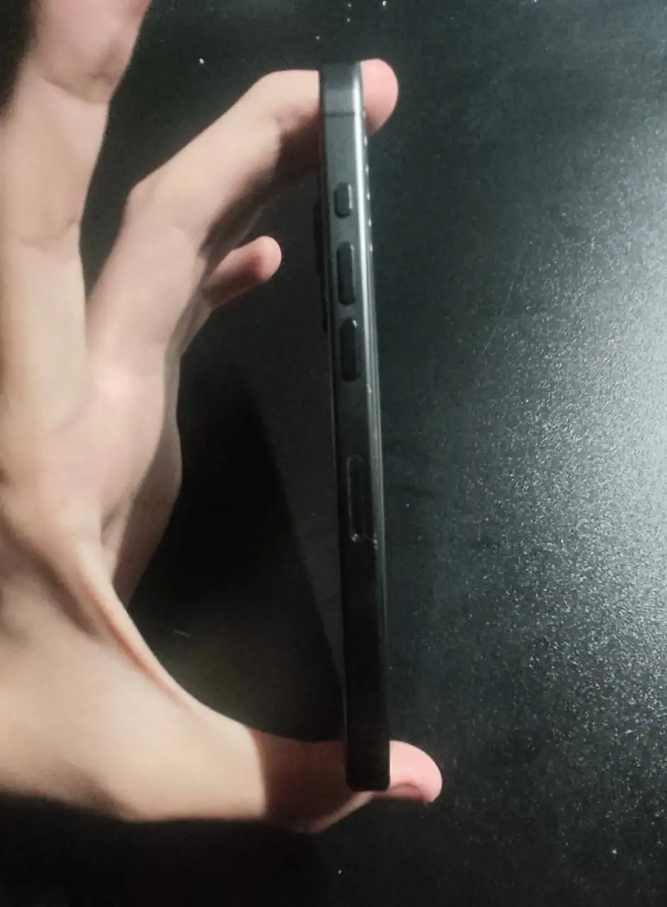 Продам iPhone 15 Pro - Смартфоны и аксессуары (Электроника) в Томск