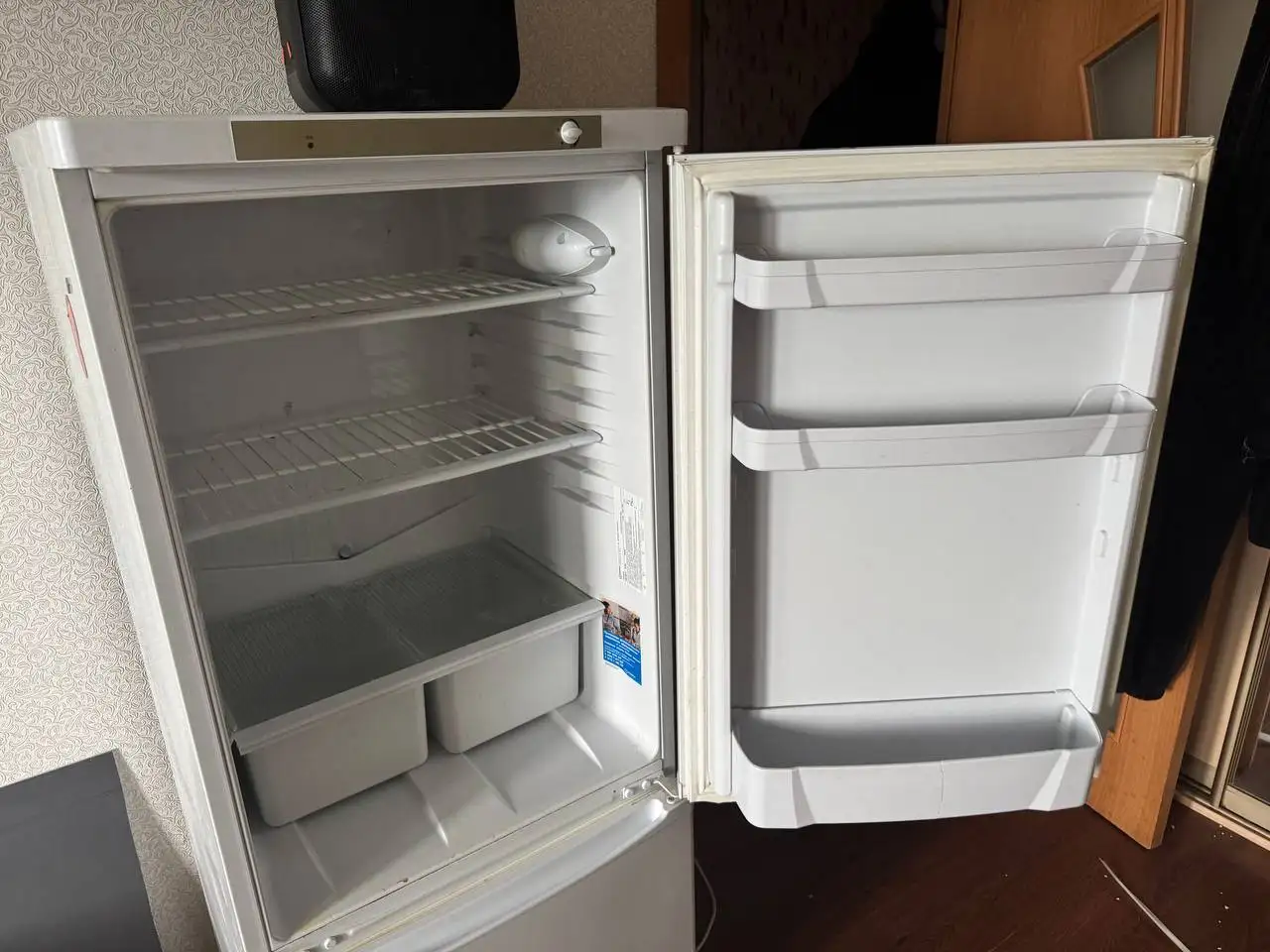 Продаю что-то за 5000 рублей - Барахолка в Томск