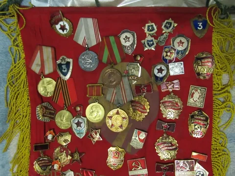 Куплю медали, значки, ордена СССР - частное объявление в Томск