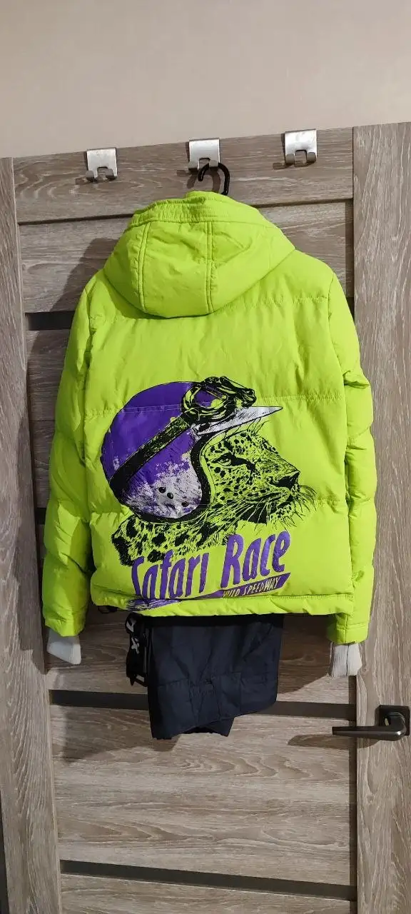 Продам лыжный костюм женский - Лыжные костюмы (Одежда) в Томск