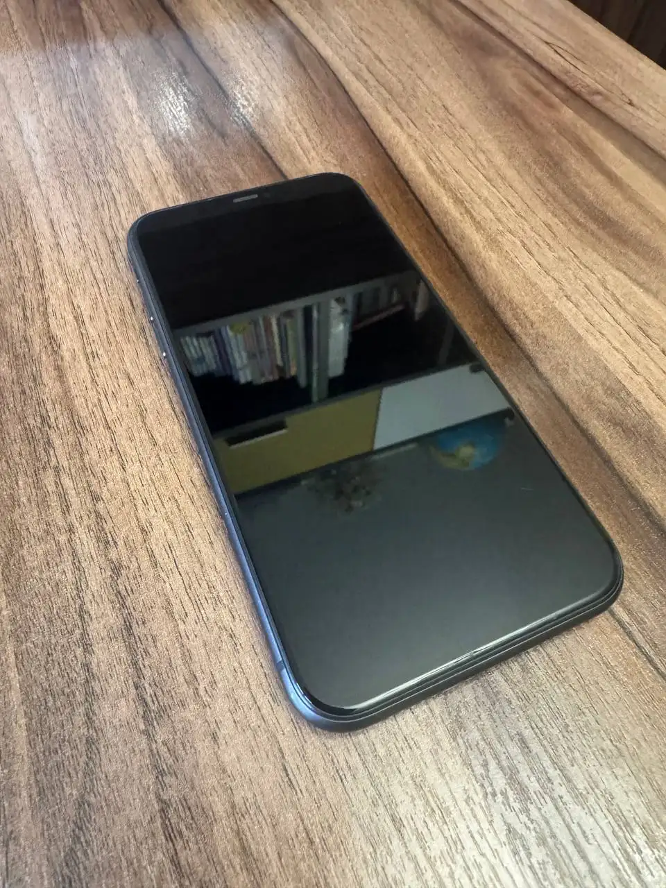 iPhone 11 64GB черный - Смартфоны и гаджеты (Электроника) в Томск