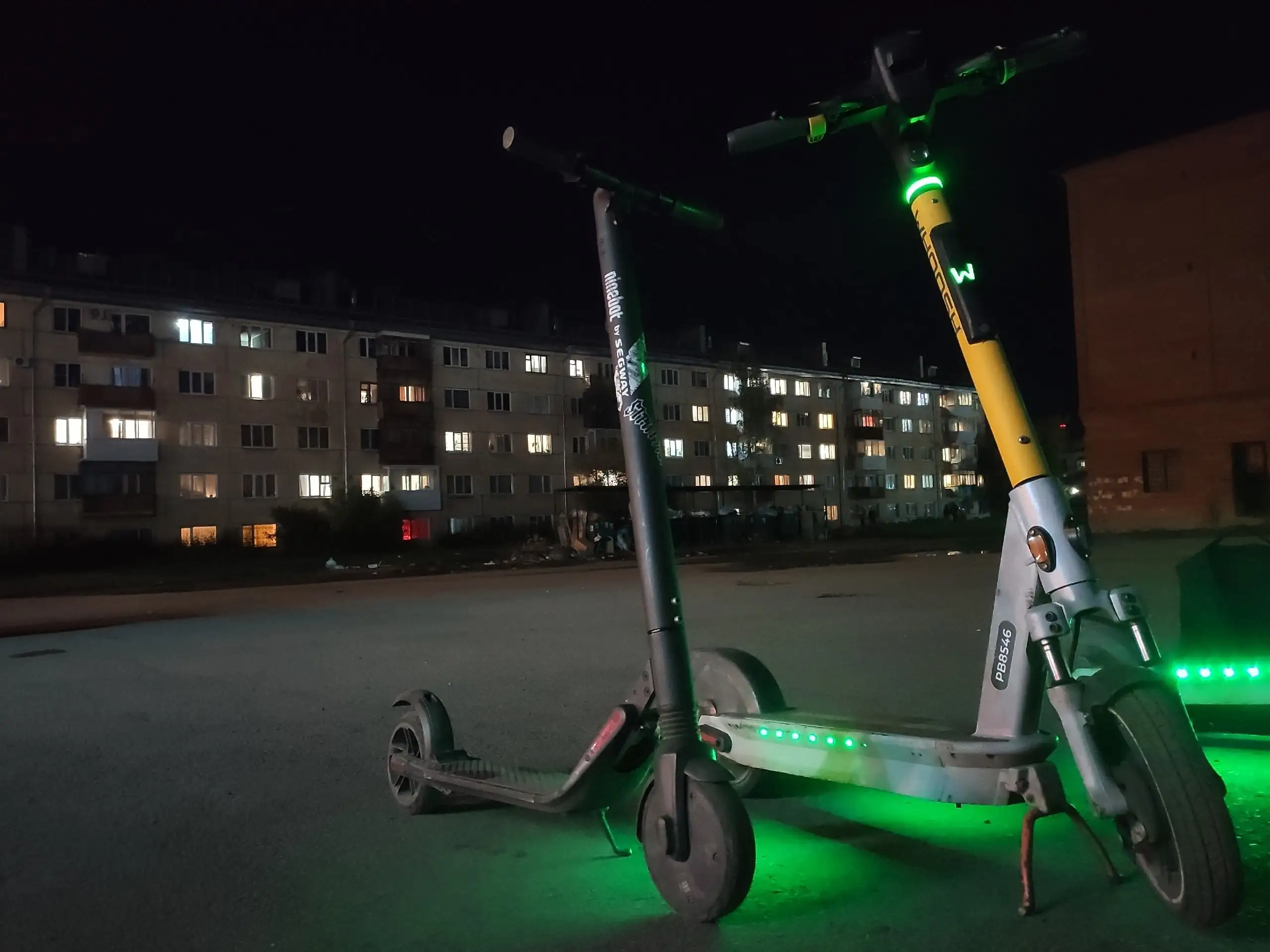 Электросамокат Ninebot Kickscooter ES2 - Персональный электротранспорт (Электроника) в Томск