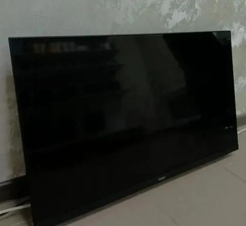 Haier 32 Smart TV S2 - Компьютерные компоненты и видеотехника в Томск