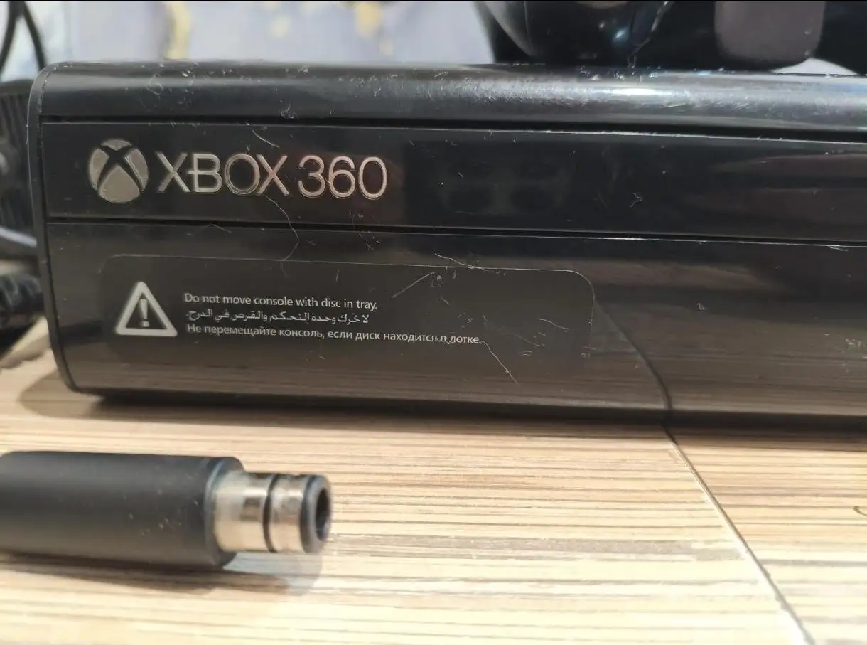 Xbox 360 E 256ГБ (неисправен) - Игровые приставки (Электроника) в Томск