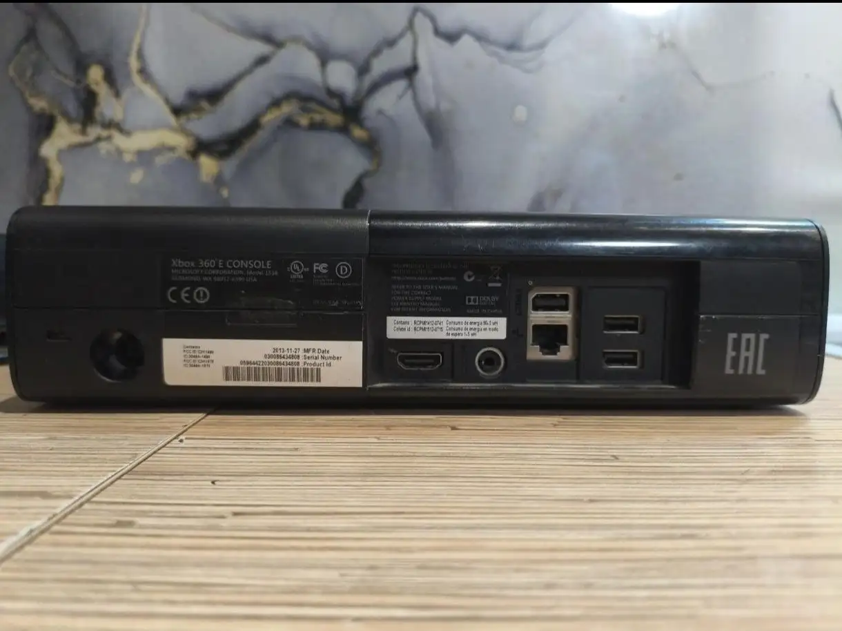 Xbox 360 E 256ГБ (неисправен) - Игровые приставки (Электроника) в Томск
