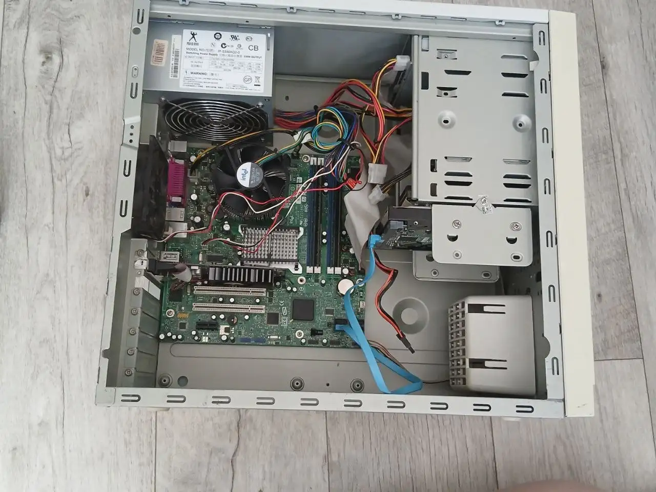 Офисный компьютер Intel Pentium, GT 610, 3 ГБ ОЗУ - Электроника в Томск