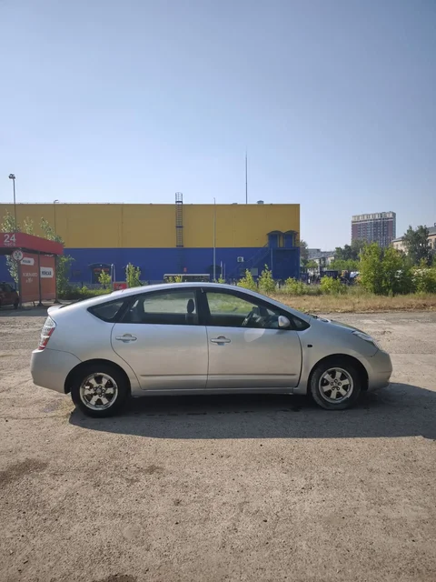 Hyundai Solaris или Volvo XC70 на Дром - Лодки в Томск