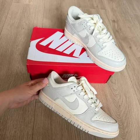 Продам новые Nike Dunk - Блузы в Томск