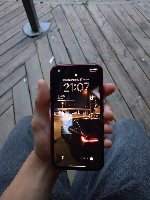 Продам iPhone Xr - Смартфоны и гаджеты в Томск