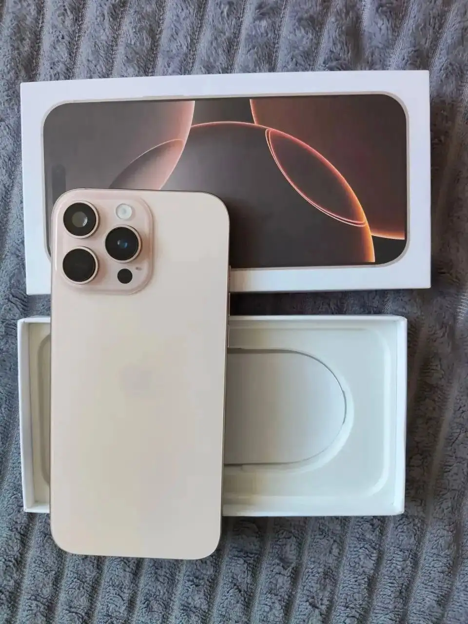 Продаю Android в корпусе iPhone 16 Pro Max - Мобильные телефоны (Электроника) в Томск