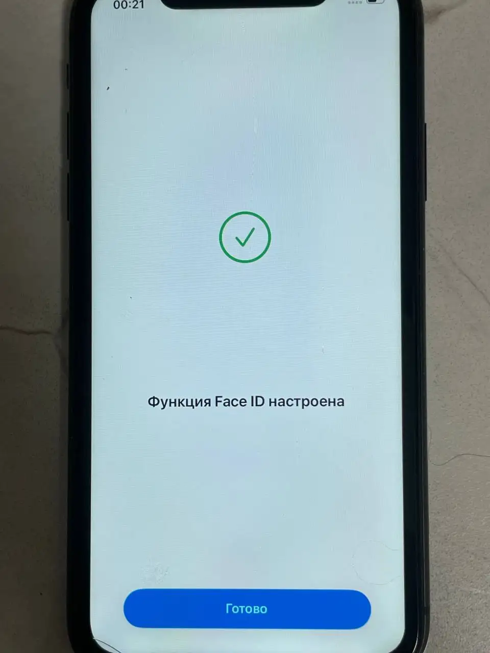 IPhone 11 128 ГБ с незначительным дефектом - Смартфоны и телефоны (Электроника) в Томск