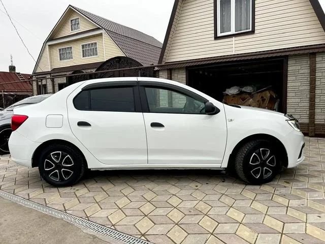 Renault Logan 2 автомат 2020 года в отличном состоянии - Авто в Уфа