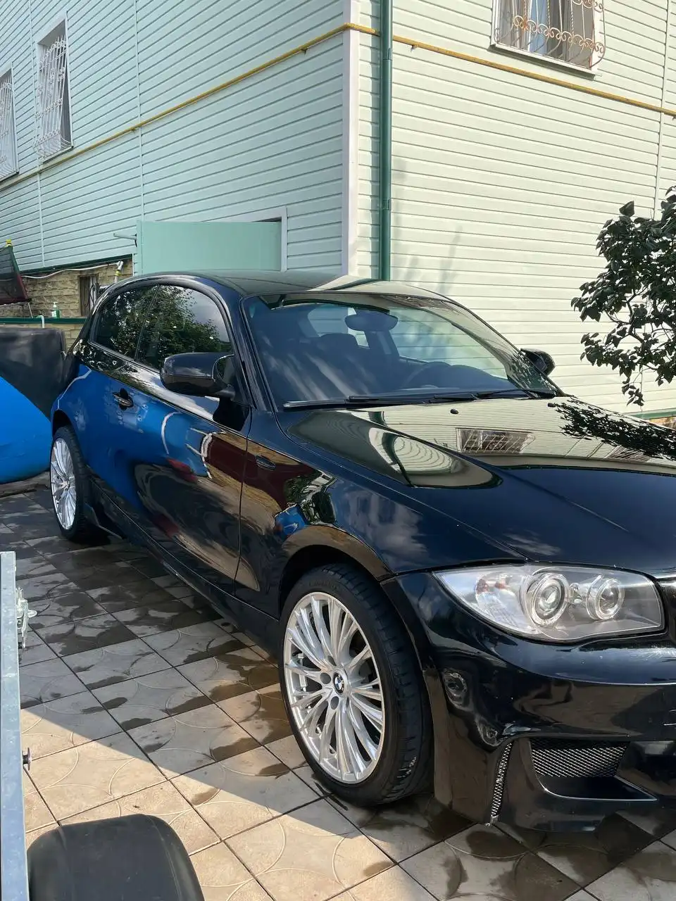 Продам BMW 3 серии (E90) 2012 года