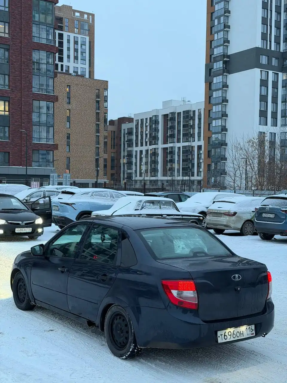 Автомобиль 2013 года