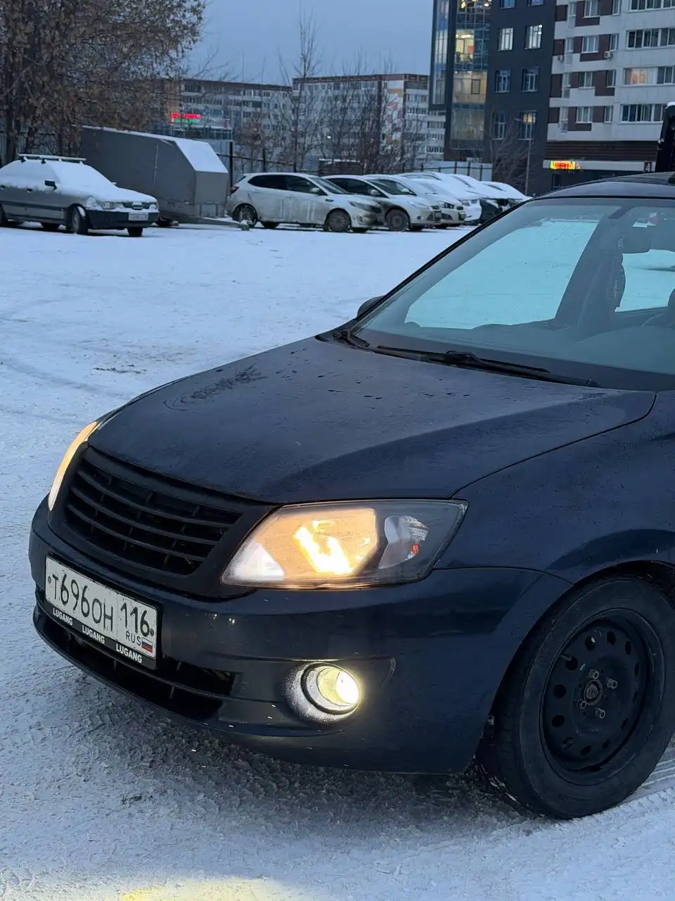 Автомобиль 2013 года