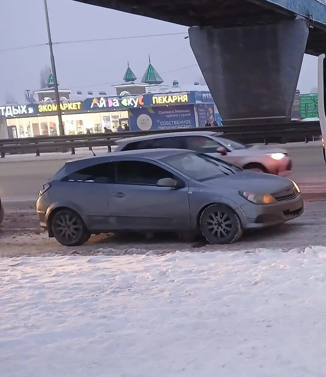 Продажа Opel Astra H 1.6 2008 года