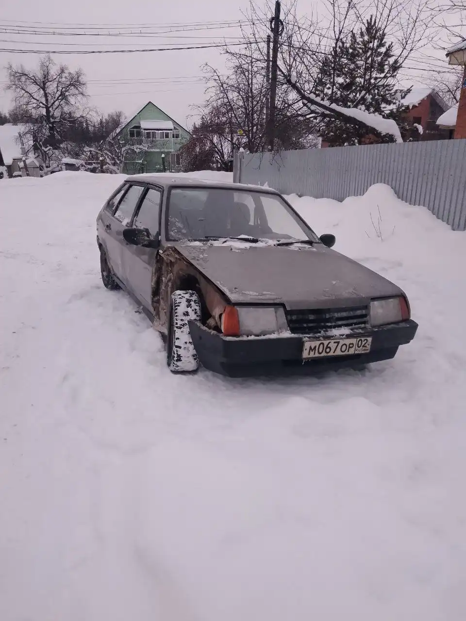 ВАЗ 2109 2002 года на ходу без КПП