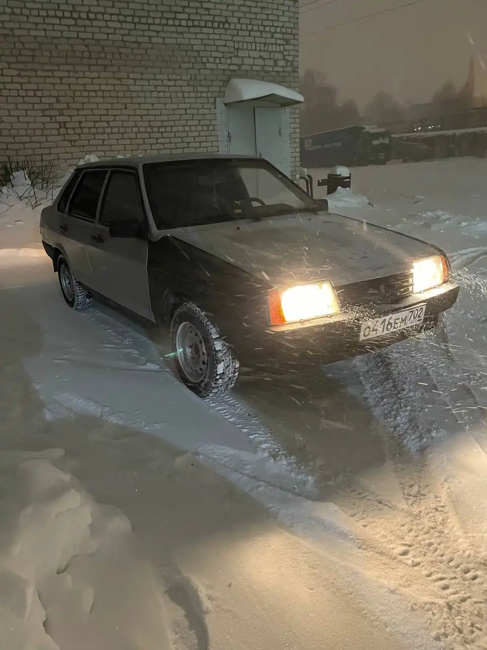 Продажа автомобиля ВАЗ 2107 2003 года