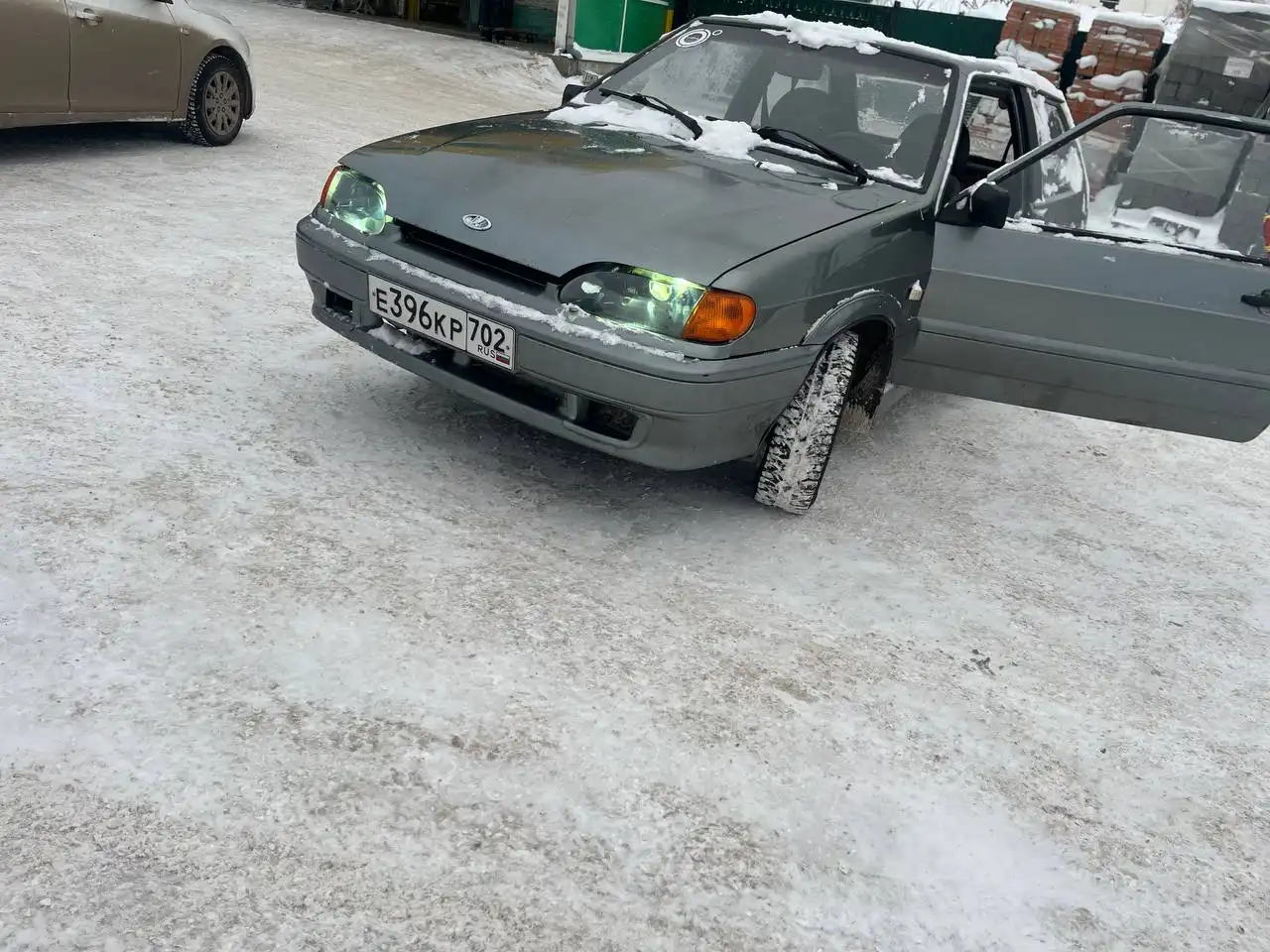 ВАЗ 2113 2007 года выпуска в хорошем состоянии