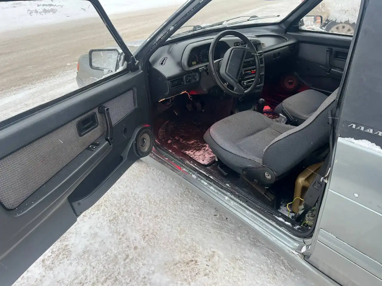 ВАЗ 2113 2007 года выпуска в хорошем состоянии