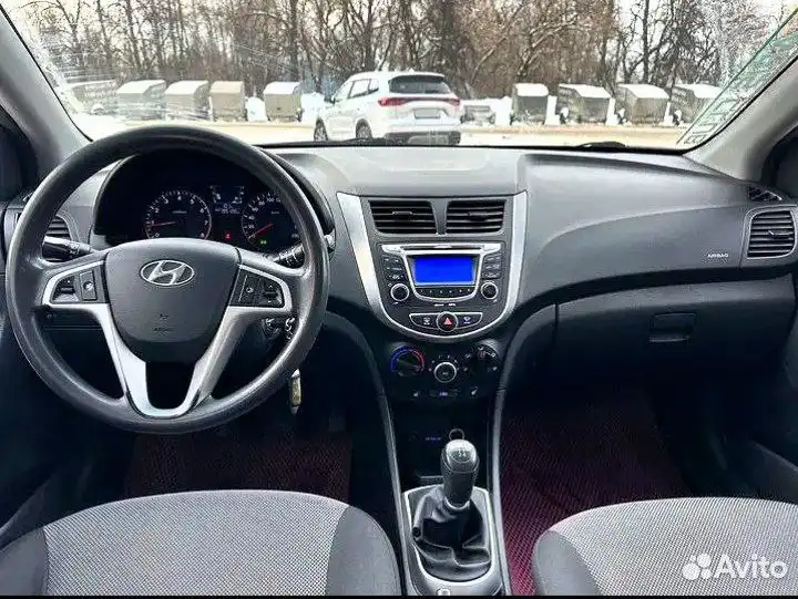 Продается Hyundai Solaris 2012 года - Легковые автомобили (Авто) в Казань